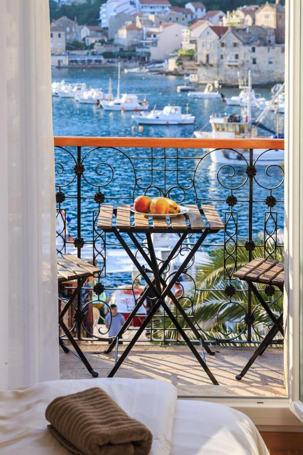 Seafront Rooms Koluna コミジャ エクステリア 写真