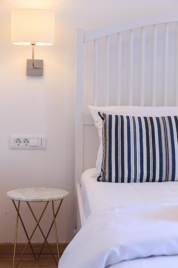 Seafront Rooms Koluna コミジャ エクステリア 写真