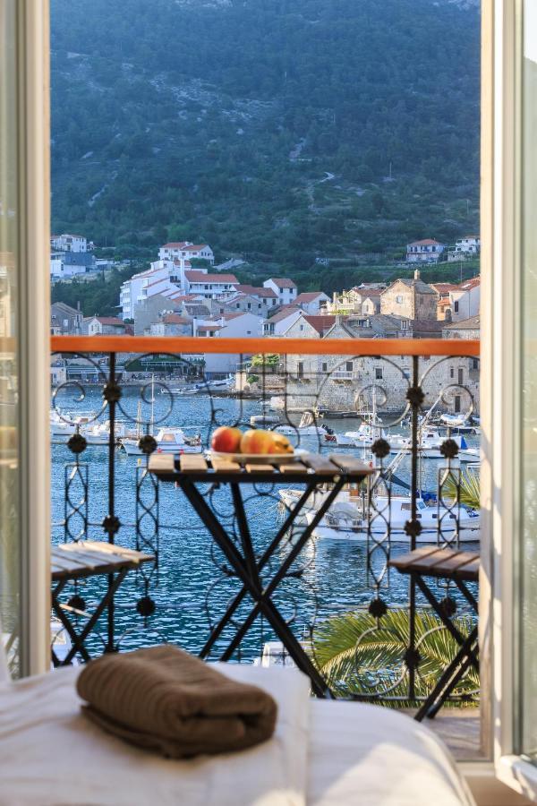 Seafront Rooms Koluna コミジャ エクステリア 写真