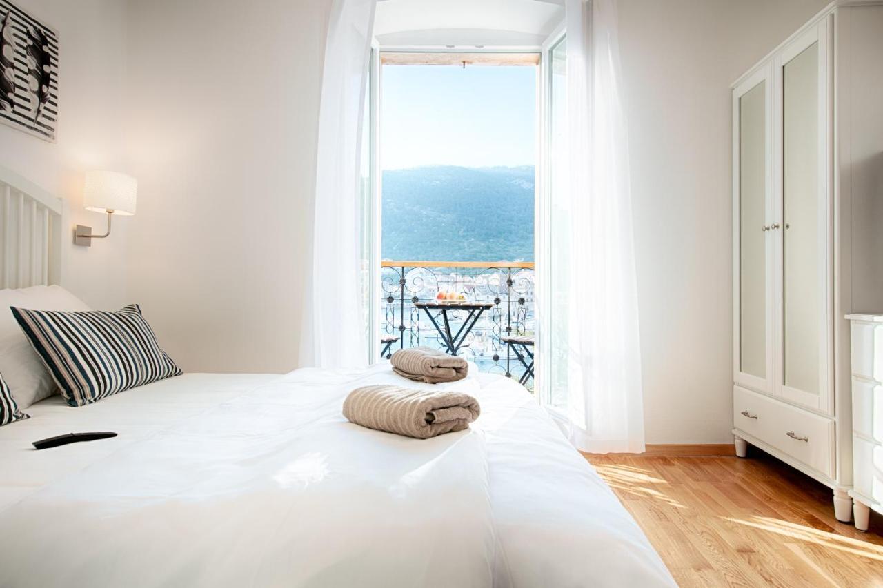 Seafront Rooms Koluna コミジャ エクステリア 写真
